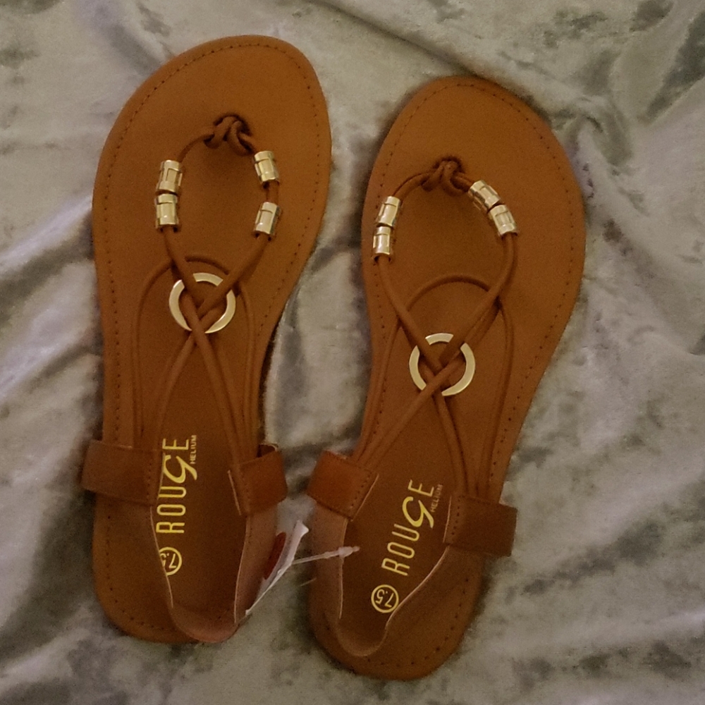 Beautiful summer sandals - Picture 2 of 4